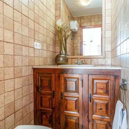 Holiday home Gorgeous In With House Sea View